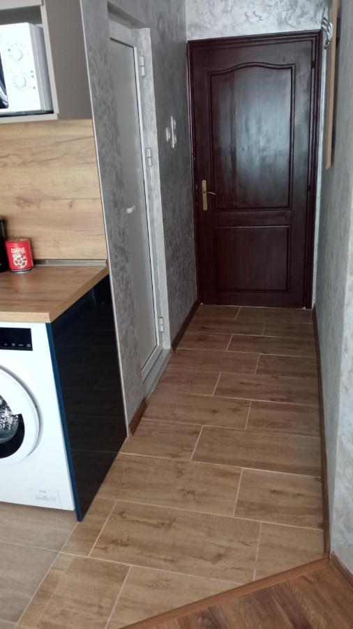 Студио Еми Tjepelare Exteriör bild