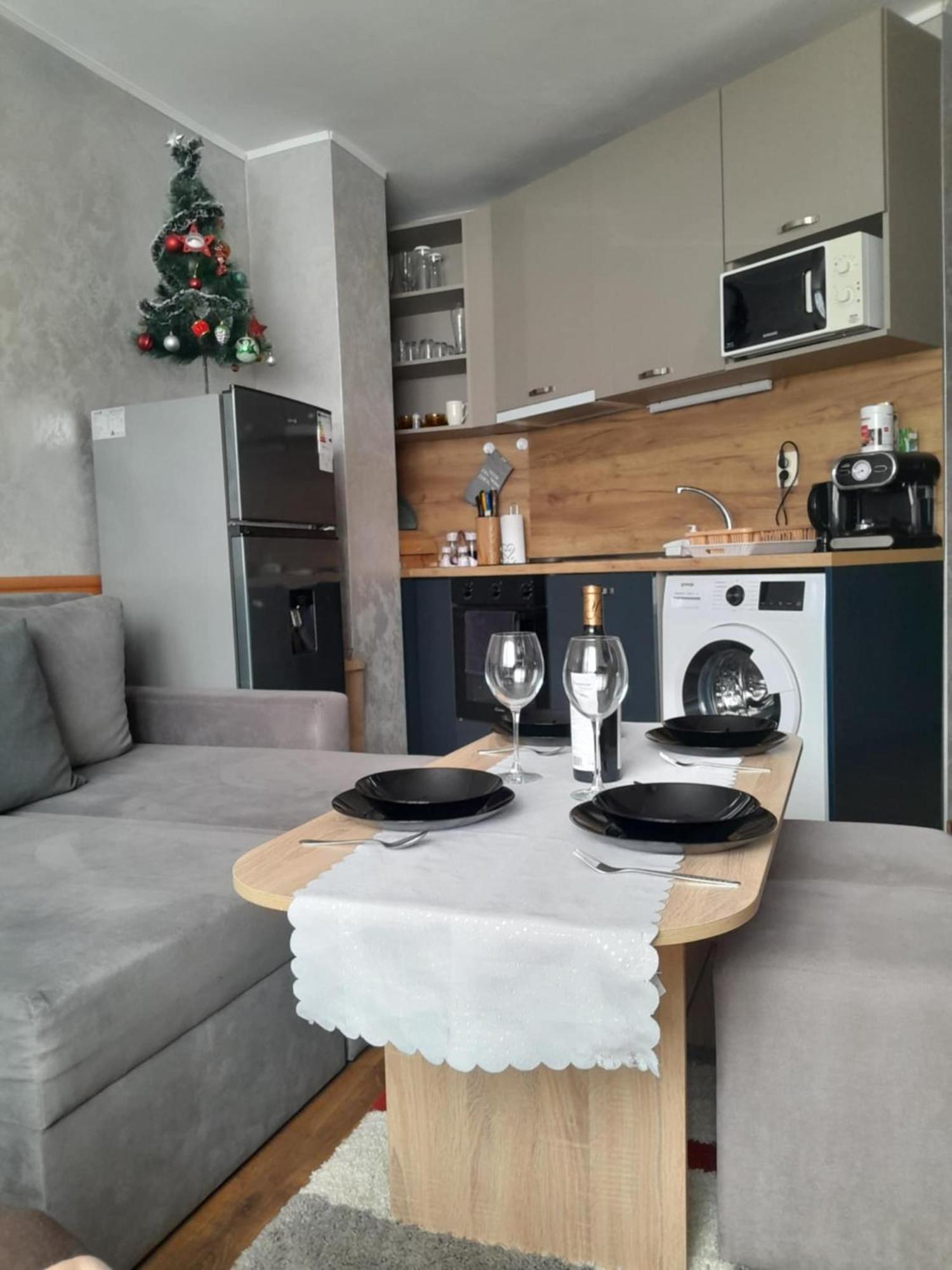 Студио Еми Tjepelare Exteriör bild